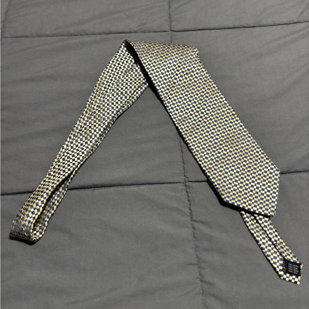 Valerio Garati Handmade‎ 100%, Pure Silk Tie Geometric pattern